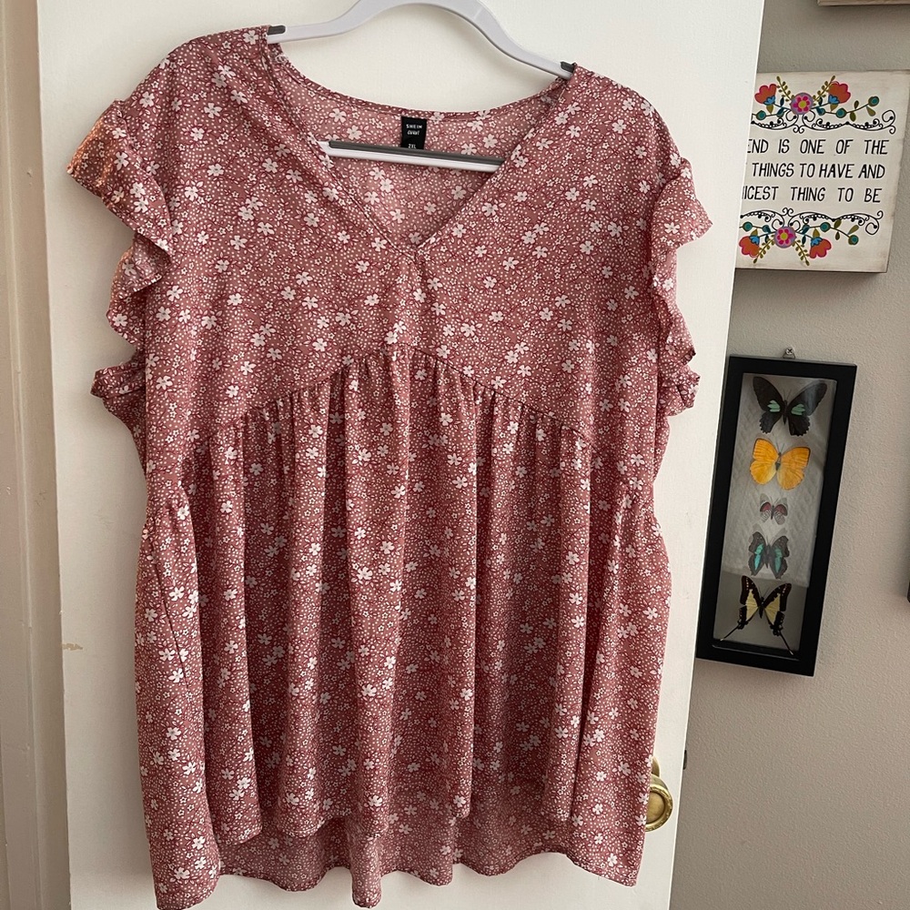 SHEIN Floral Ruffle Sleeve Blouse in Pink